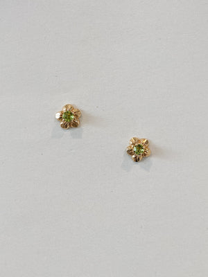 Daisy Studs- Peridot