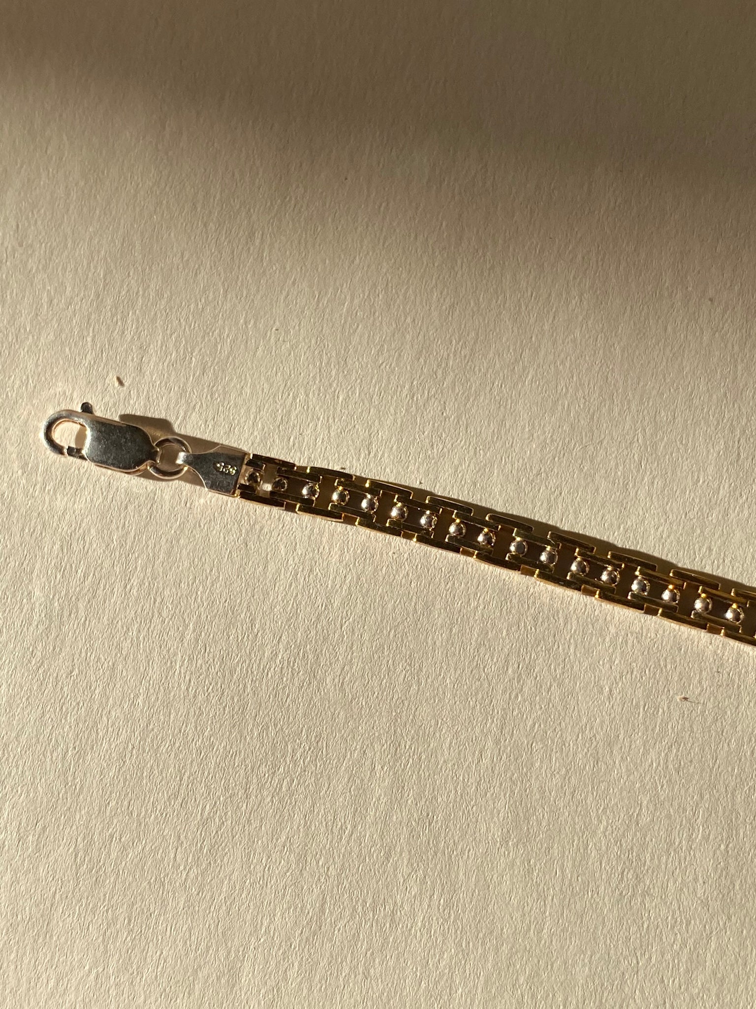Conveyor Bracelet