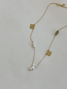 Speckle Necklace 1
