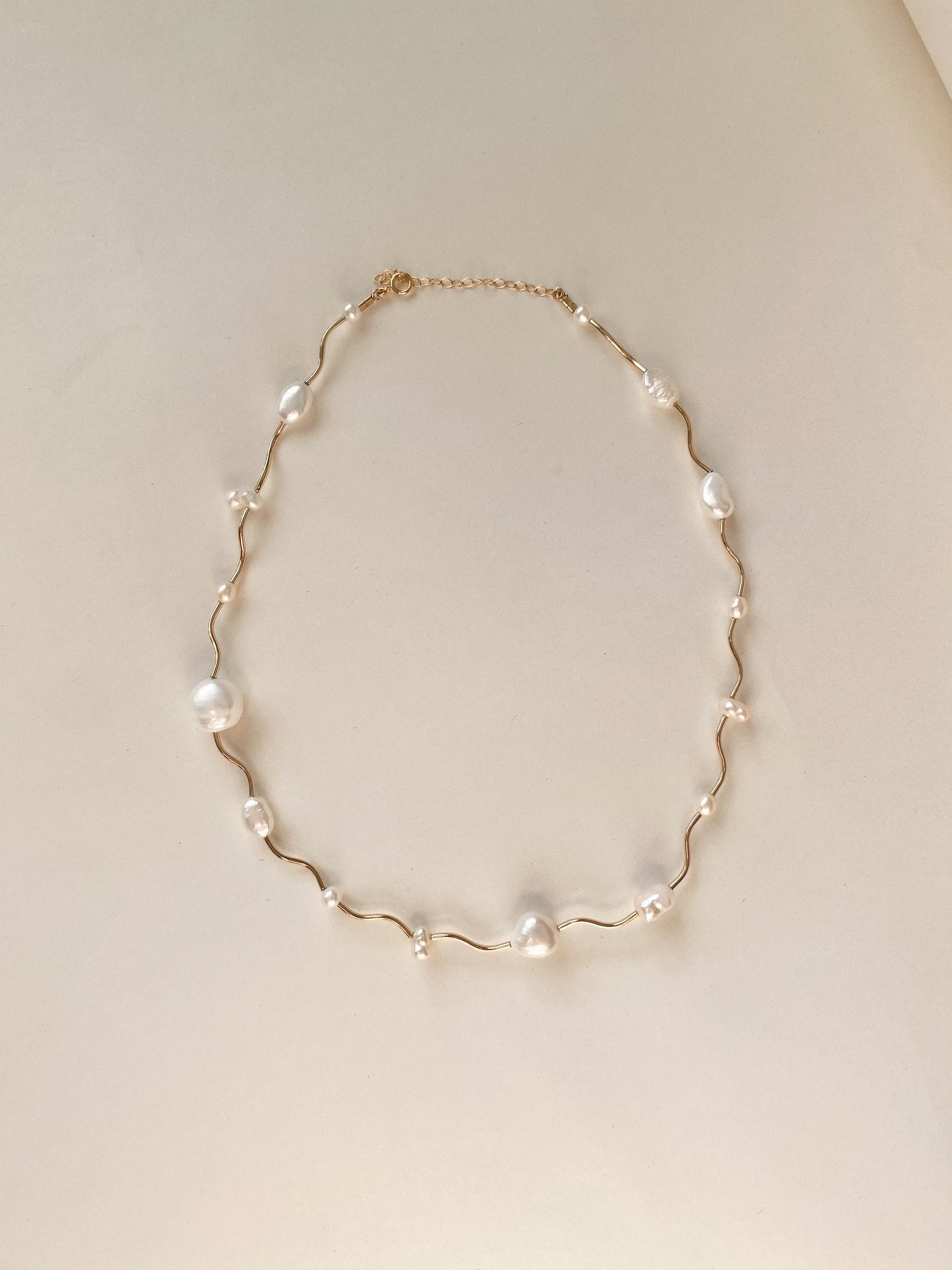Current Necklace- Pearl